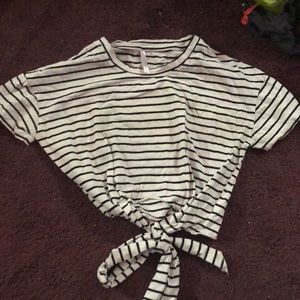 Cropped Striped tie shirt